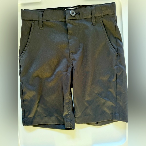 Old navy black moisture wicking boys golf shorts - Picture 1 of 8